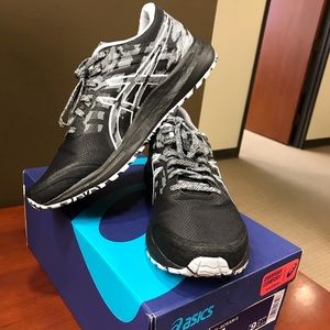 ASICS - Gel-Scram 5 Running Sneaker - *NEW*